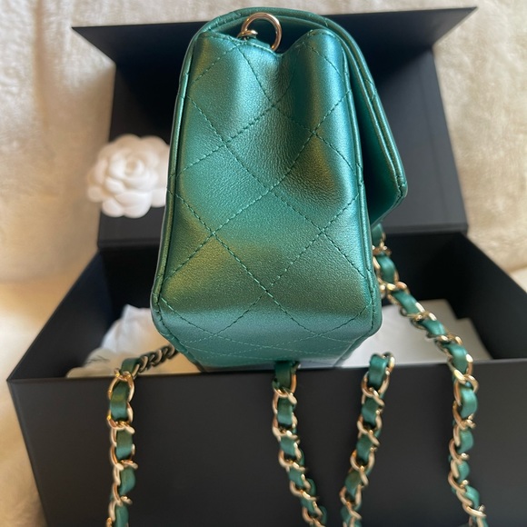 Chanel Mini Rectangular iridescent - Picture 7 of 11
